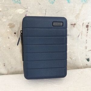 Away x United Airlines Mini Hardside Travel Case Navy Blue